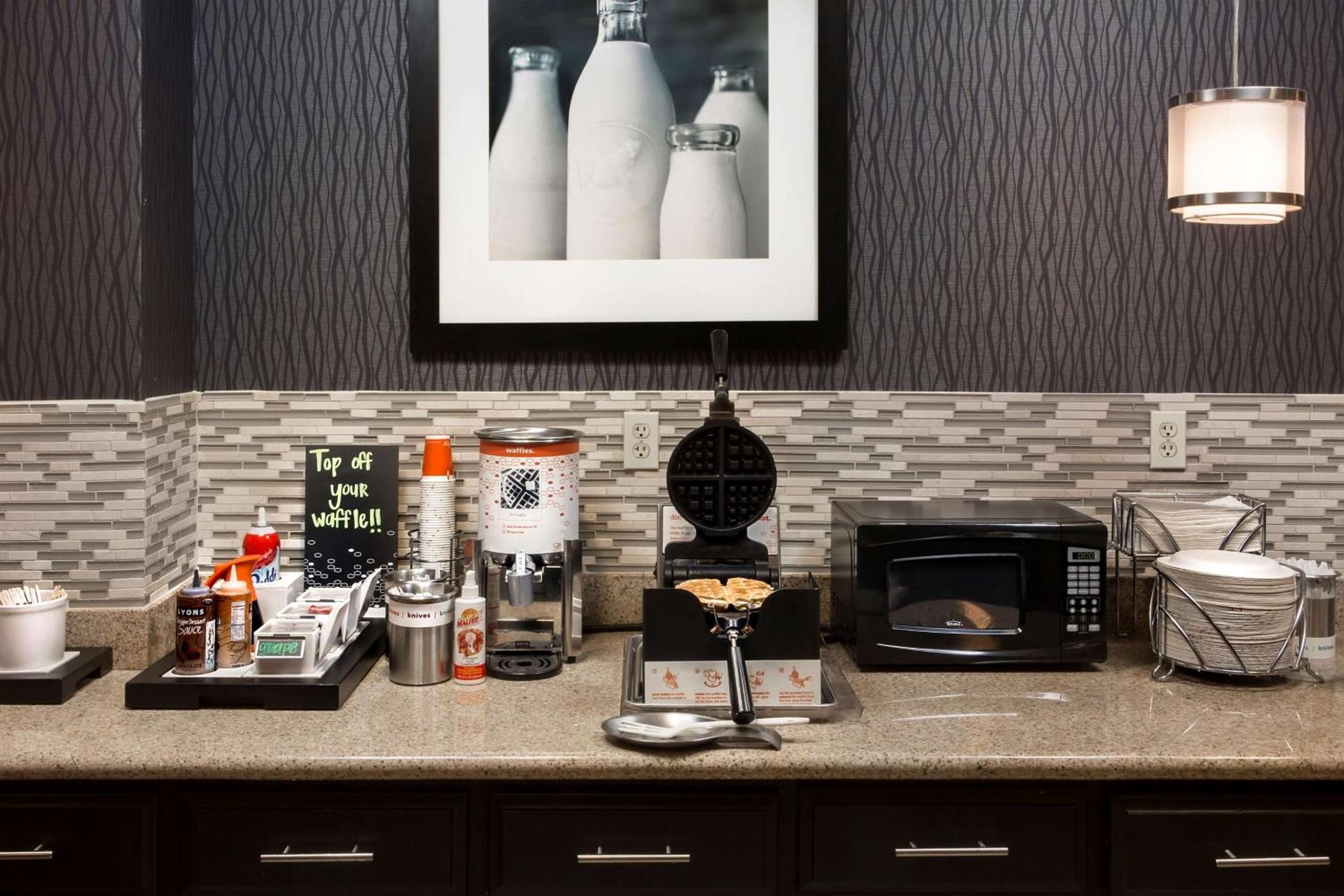 Hampton Inn Troy Eksteriør billede
